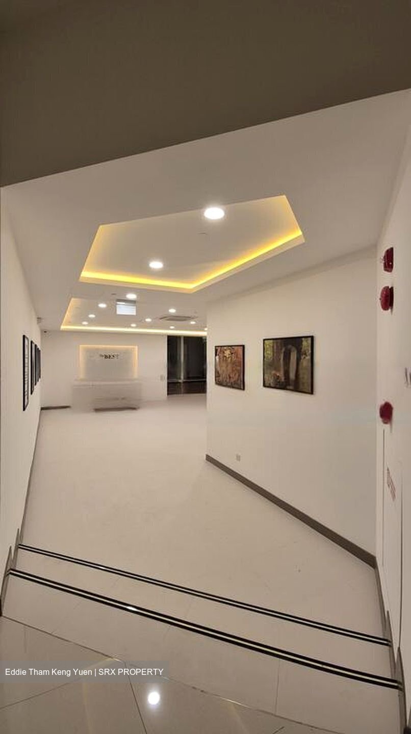 Westway (D5), Retail #459988471